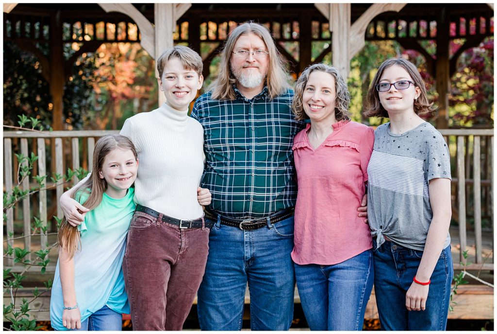 Family Photo at the County Extension Office during Cantonment family photo session. Pensacola Family Photographer