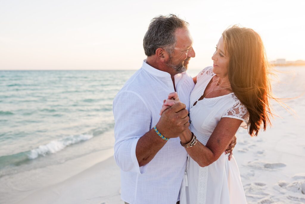 Couple posing during Navarre Beach photographer session