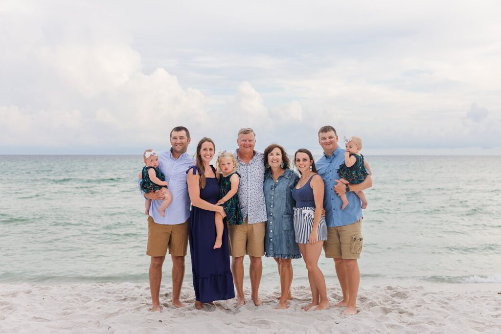 Extended family photo session on Pensacola Beach